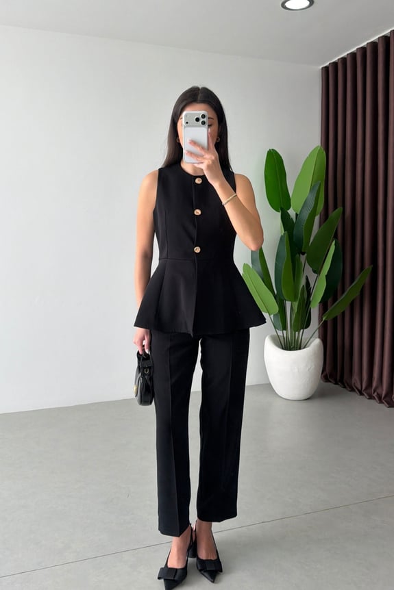 WAISTCOAT RUFFLE AND PANT SET